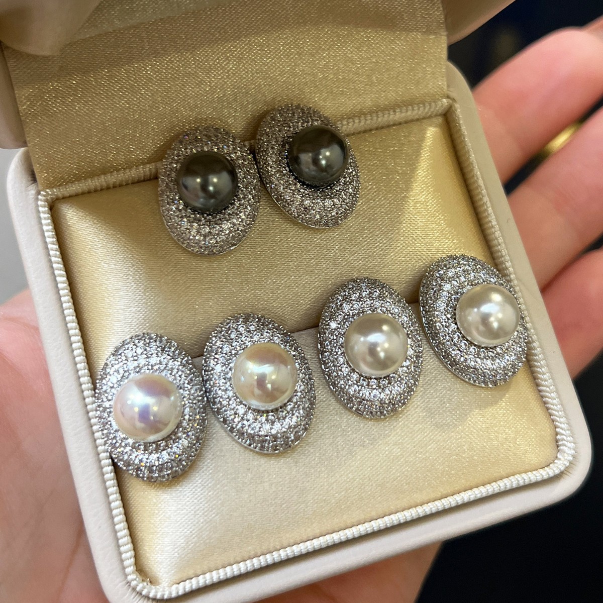 Female Luxury High-End Silver Needle Pearl Full Diamond Oval Earrings