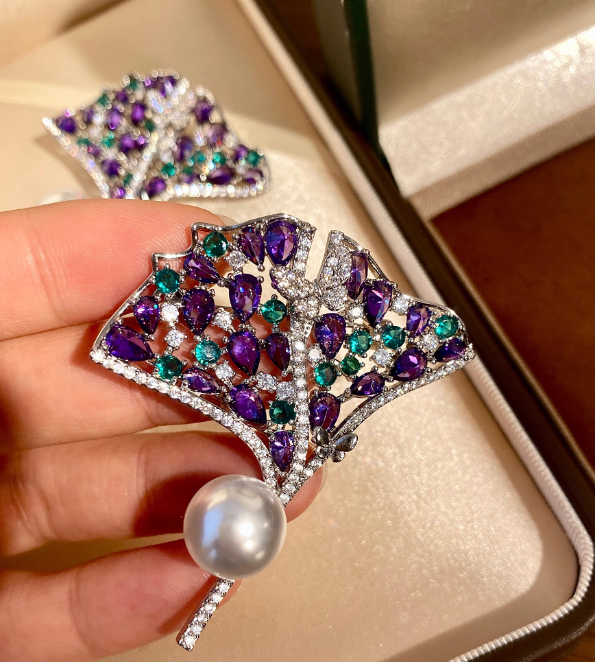 Exquisite Luxury Pearl Purple Zirconium Ginkgo Leaf Brooch Women's Autumn and Winter Sweater Brooch