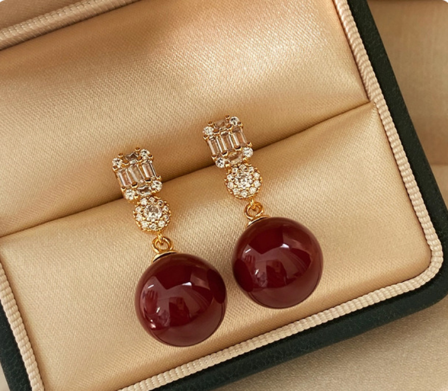 Silver Needle Red Ma Medium Long Flash Diamond Light Luxury Women's New Year Earrings