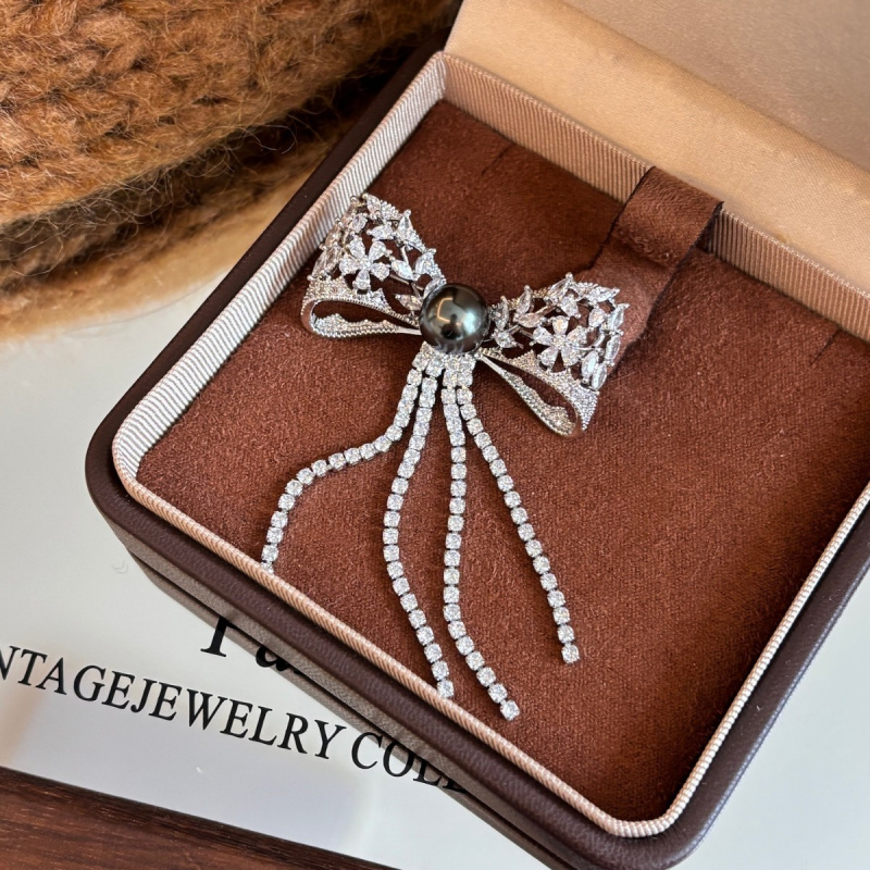 Pearl Full Diamond Bow Tassel Brooch Exquisite Personality Autumn And Winter Sweater Chest Flower Pin