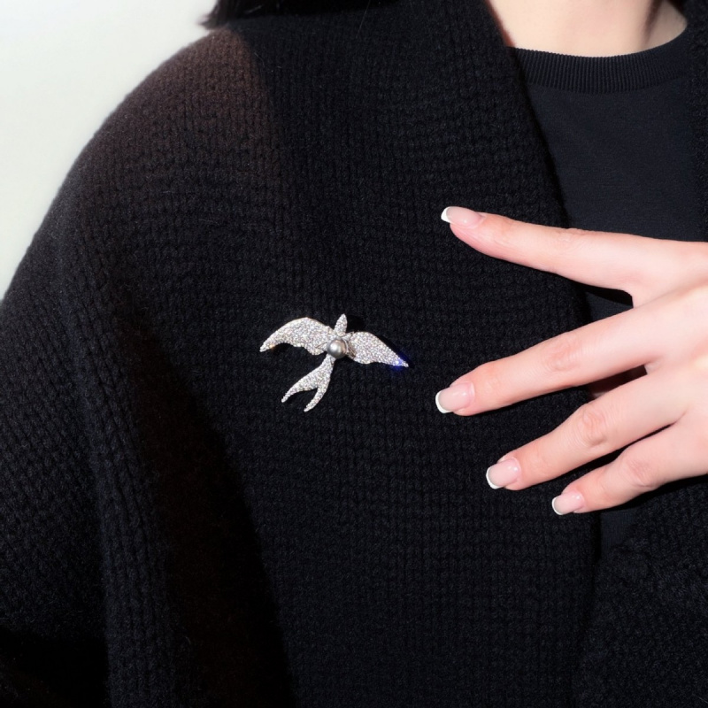 Pearl Full Diamond Bird Brooch Temperament Niche Sweater Brooch High-End Chest Flower