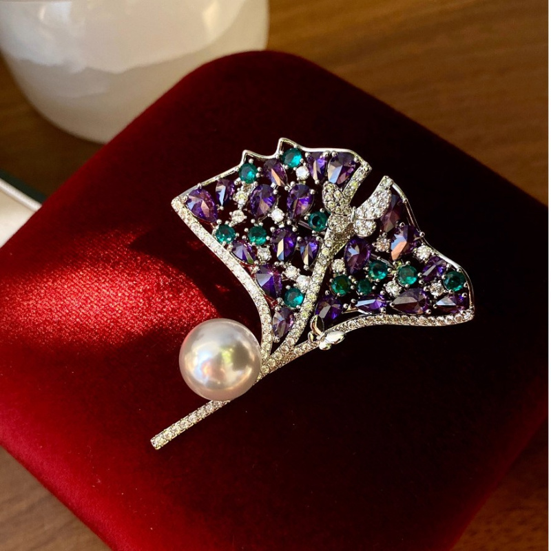 Exquisite Luxury Pearl Purple Zirconium Ginkgo Leaf Brooch Women's Autumn and Winter Sweater Brooch